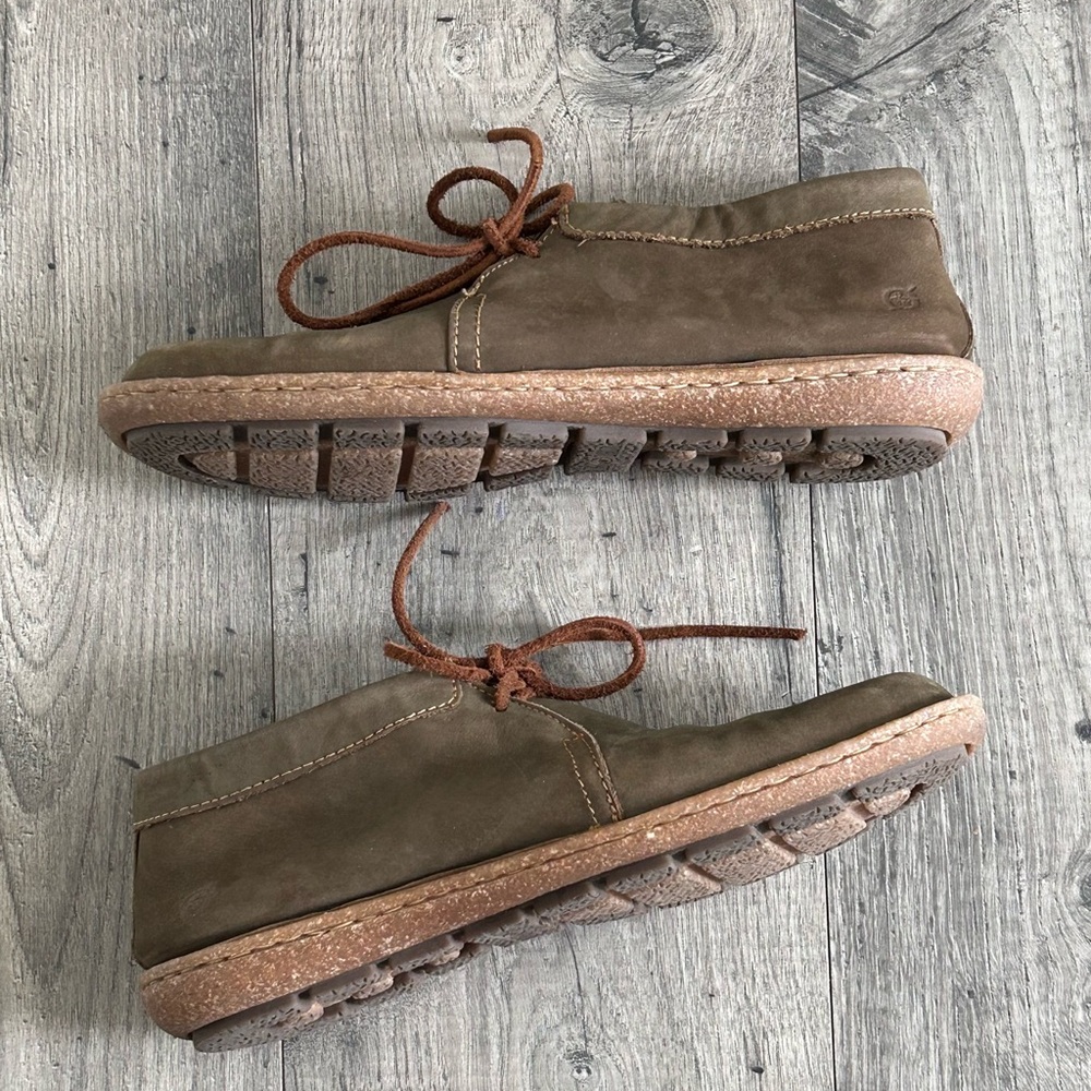 Born Nuala II Olive Green Nubuck Lace Up Chukka Booties Size 10 - Picture 3 of 10